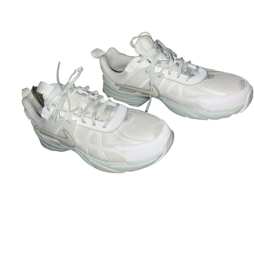 NWT Nike V2K Run GORE-TEX Waterproof Shoes Light Iron Ore 9 Chunky Y2K Sneakers